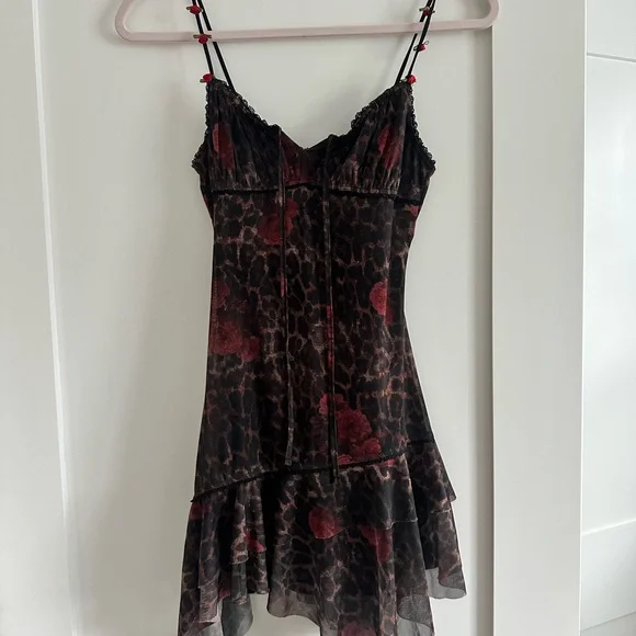 leopard print dress with red lace fitted lace wedding dress Women's Leopard Print Robe, Knee Length, Satin, Lace Trim, Red Leopard / Large
